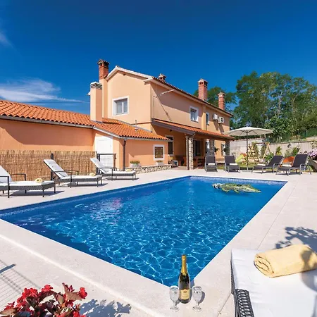 Stunning In With Kitchen Šumber