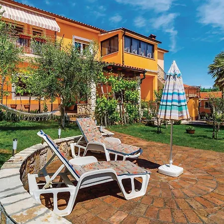 Stunning In With Kitchen Holiday home Sumber